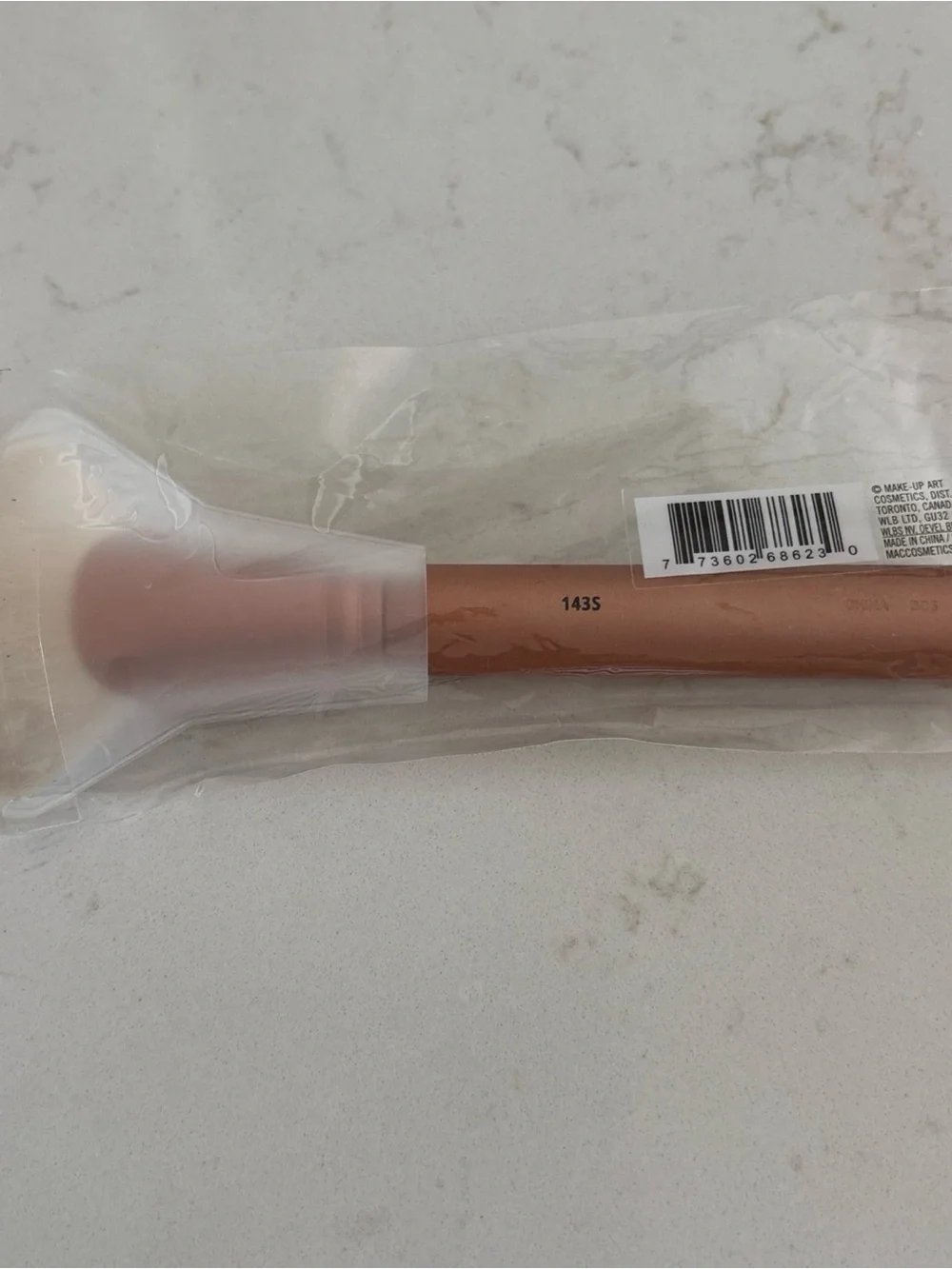 Mac 143s bronzer fan makeup brush brand NEW in package